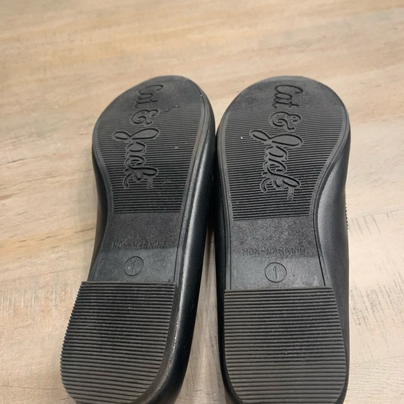 Cat and Jack black dress shoes size 1 - Picture 4 of 4